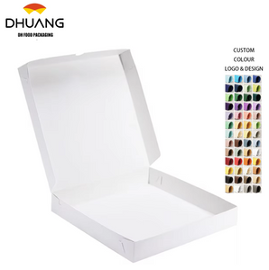 Pizza casera blanca y cajas de papel artesanales para sus proyectos creativos y pizzas